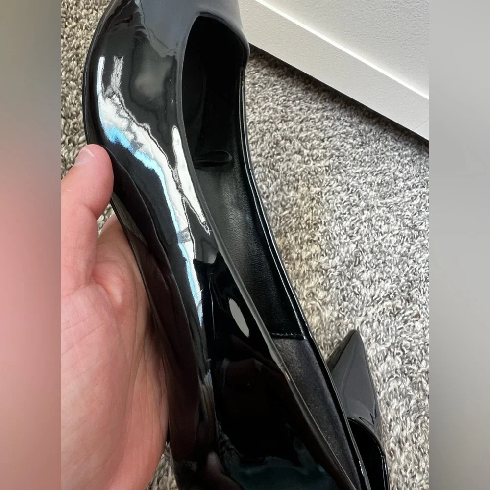 Zara Women’s Black Patent Pumps‎ Heels Size EU 39
